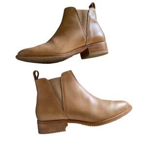Nisolo Eva Everyday Chelsea Boot in Almond 9